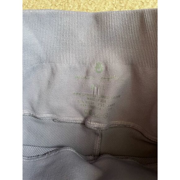 Spiritual Gangster Legging in purple M/L - Picture 5 of 6